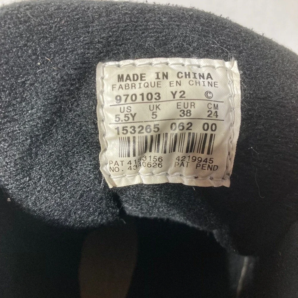 Nike Air‎ Jordan 12 Retro Size 5.5Y (Women's 7.5)